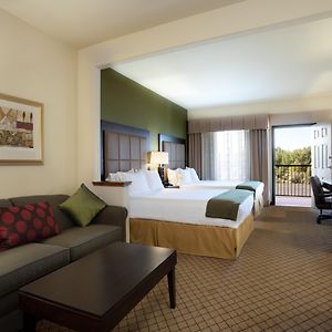 Queen Suite Balcony